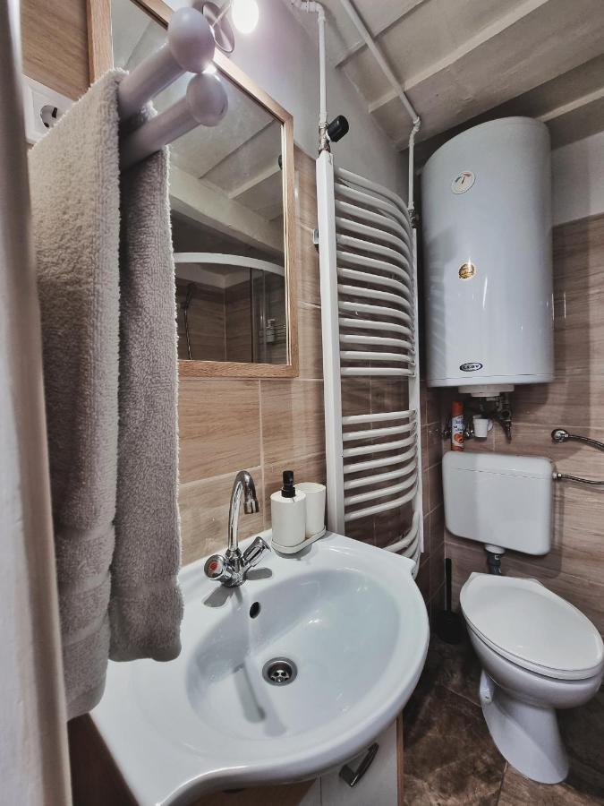 Gyongy Apartmanhazak Lejlighed Gyöngyös Eksteriør billede
