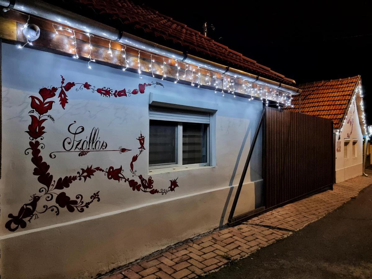Gyongy Apartmanhazak Lejlighed Gyöngyös Eksteriør billede